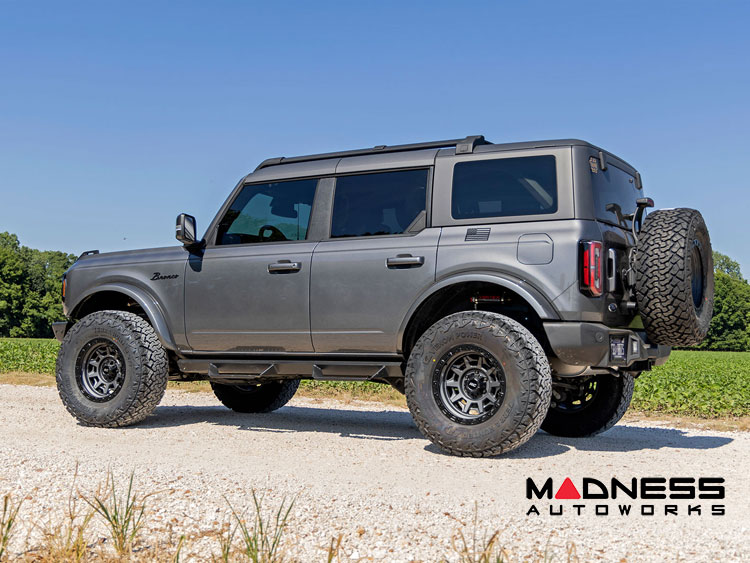 Ford Bronco Custom Wheels (1) - 85 Series - Gunmetal Gray w/ Black Lip - 17 x 9.0 / 6 x 135 / -12 / 4.5" - Rough Country